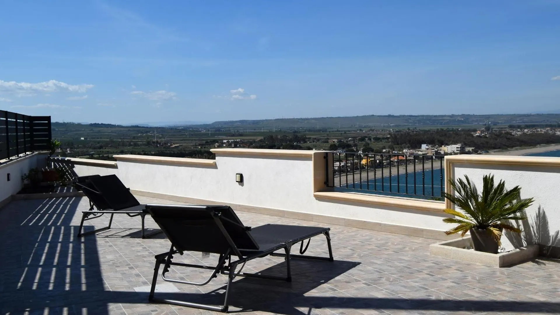 Casa Framaibla - La Veranda Sull'Etna أوغوستا 0*,  إيطاليا