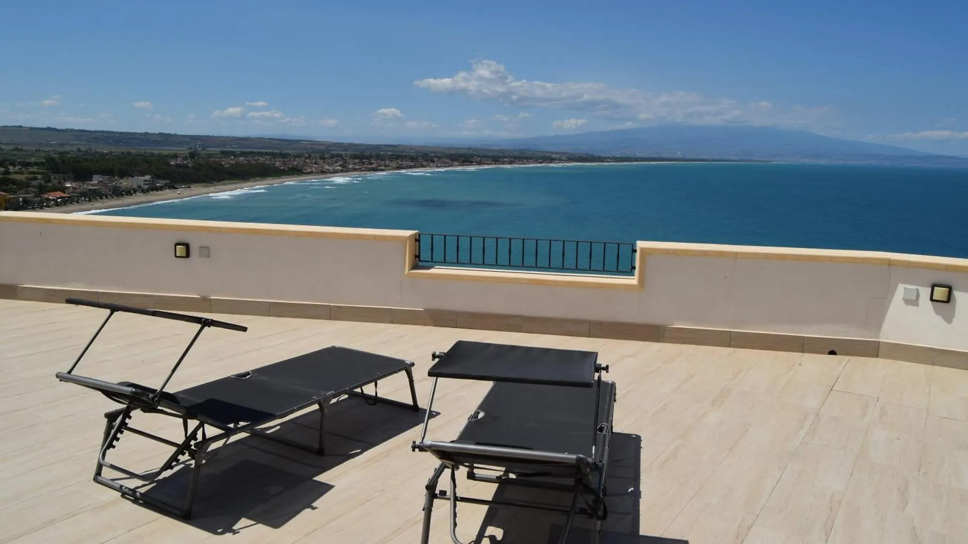 Casa Framaibla - La Veranda Sull'Etna Augusta 0*,  Italien